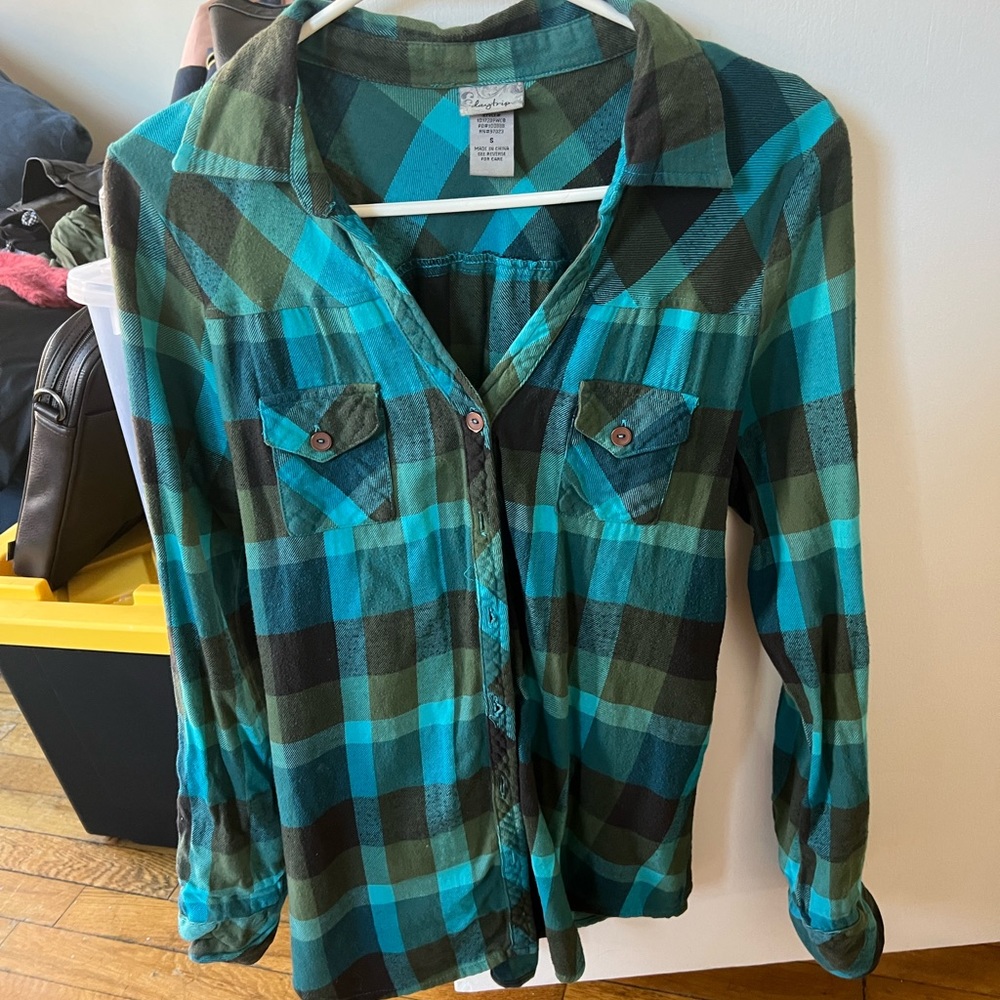 Day Trip Teal button up plaid flannel size S